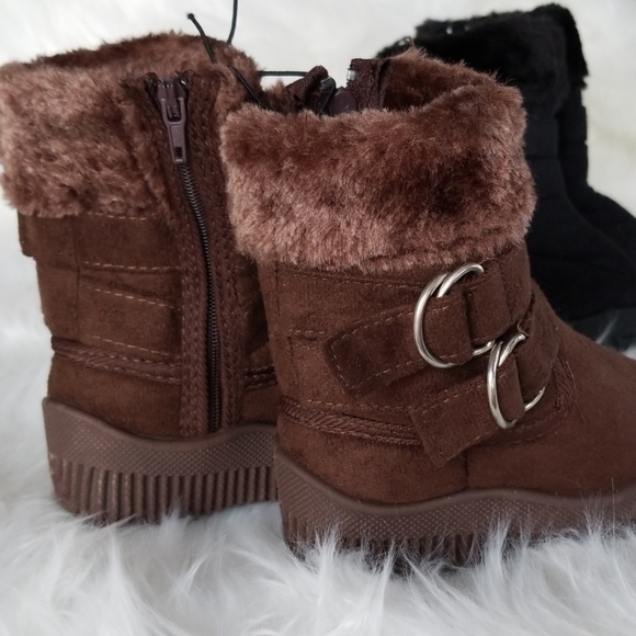 👣Shoe Box Trading Black Two Buckle Boot length measurement approx 5" long exte - Picture 7 of 12